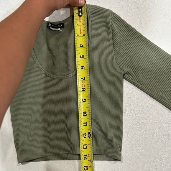 Zara Quarter Sleeve Crop Top - Picture 4 of 5